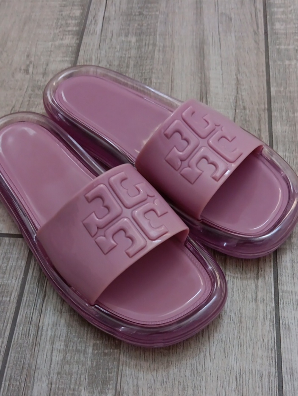 TORY BURCH..BUBBLE JELLY SLIDES..SIZE 8..